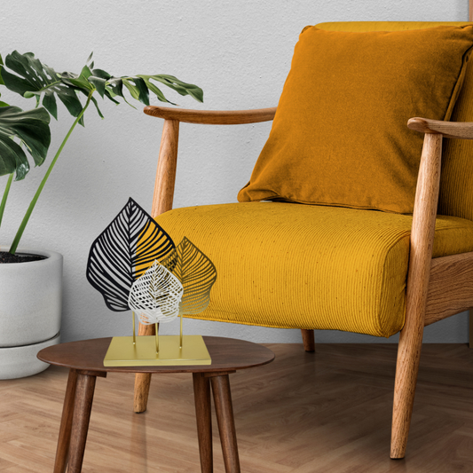 Escultura Decorativa De Folha Tripla Em Metal