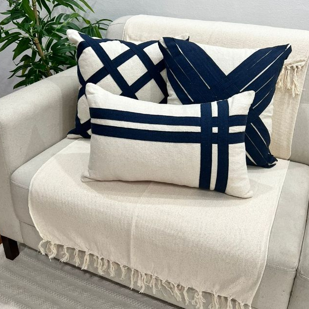 Kit de Almofadas Fita Azul Marinho – Estilo Rústico Boho Artesanal para Sofá e Cama