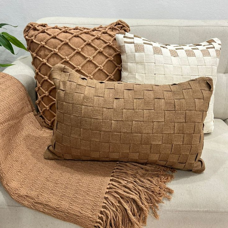 Kit de Almofadas Cordão Caramelo Macramê Artesanal – Algodão, Estilo Boho Rústico com Manta Xale Favo de Mel