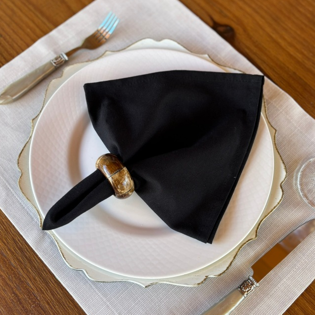 Kit 4 Guardanapos de Algodão Premium 35x35 cm com Bainha – Mesa Posta Elegante