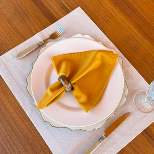 Kit 4 Guardanapos de Algodão Premium 35x35 cm com Bainha – Mesa Posta Elegante