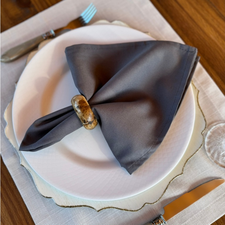 Kit 4 Guardanapos de Algodão Premium 35x35 cm com Bainha – Mesa Posta Elegante