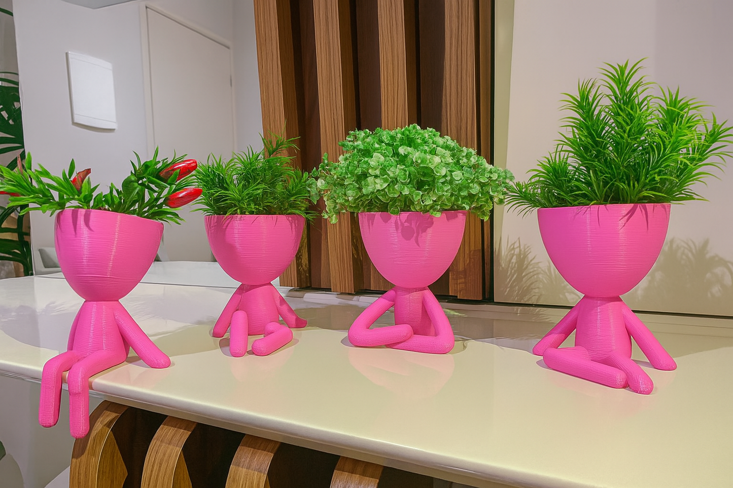 Kit com 4 Vasos Bob Robert – Decoração Criativa para Suculentas