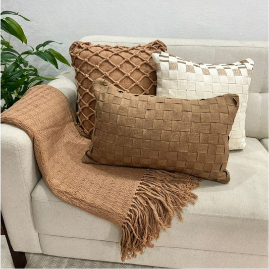 Kit de Almofadas Cordão Caramelo Macramê Artesanal – Algodão, Estilo Boho Rústico com Manta Xale Favo de Mel 