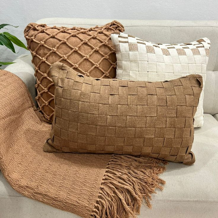 Kit de Almofadas Cordão Caramelo Macramê Artesanal – Algodão, Estilo Boho Rústico com Manta Xale Favo de Mel