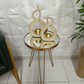 Par de Esculturas Abstratas com Esfera Dourada – Louça de Luxo para Decoração
