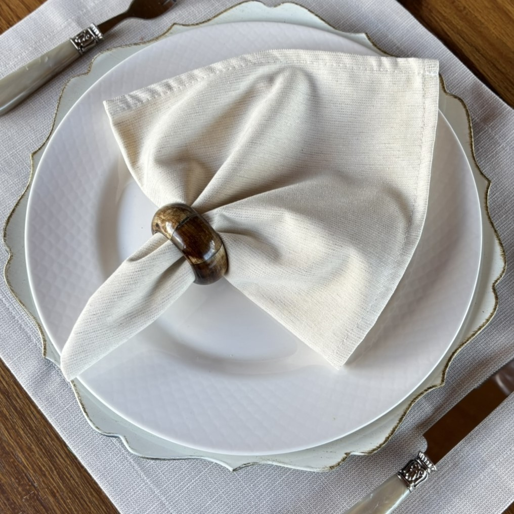 Kit 4 Guardanapos de Algodão Premium 35x35 cm com Bainha – Mesa Posta Elegante