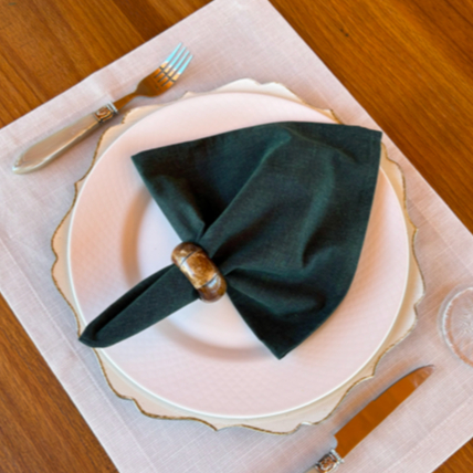 Kit 4 Guardanapos de Algodão Premium 35x35 cm com Bainha – Mesa Posta Elegante