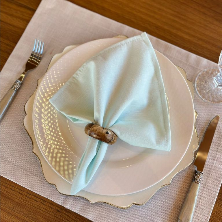 Kit 4 Guardanapos de Algodão Premium 35x35 cm com Bainha – Mesa Posta Elegante
