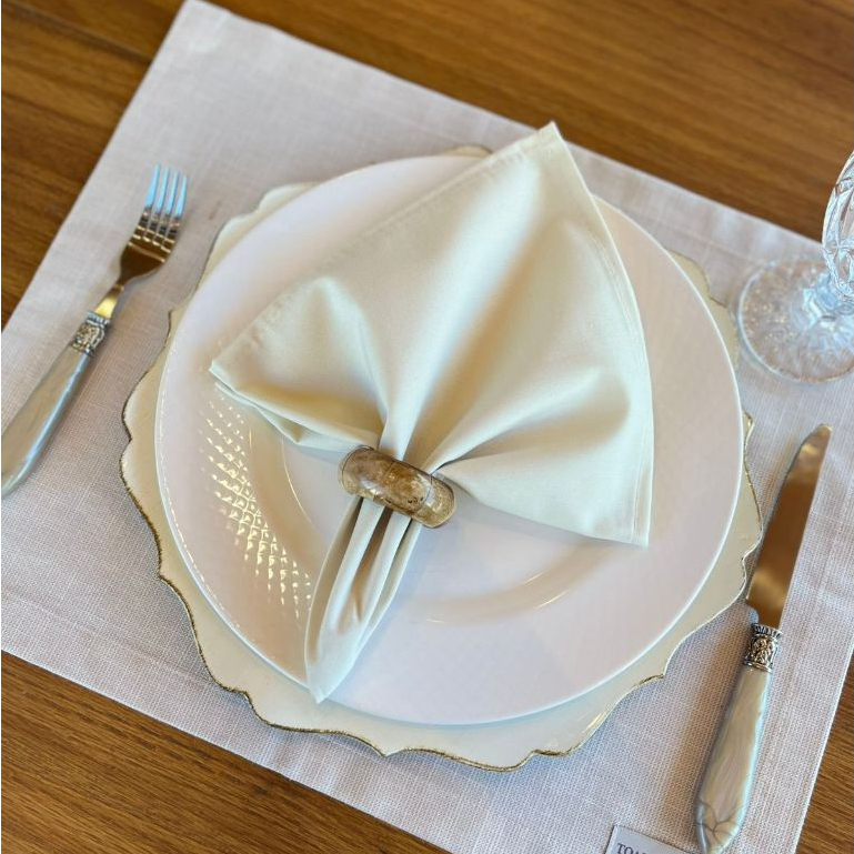 Kit 4 Guardanapos de Algodão Premium 35x35 cm com Bainha – Mesa Posta Elegante